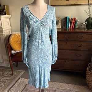 Diane Von Furstenberg vintage aqua Blue Sheath Dress with Bishop Sleeves